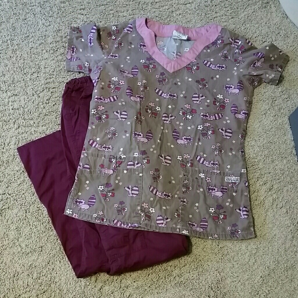 Xs scrub top and pants